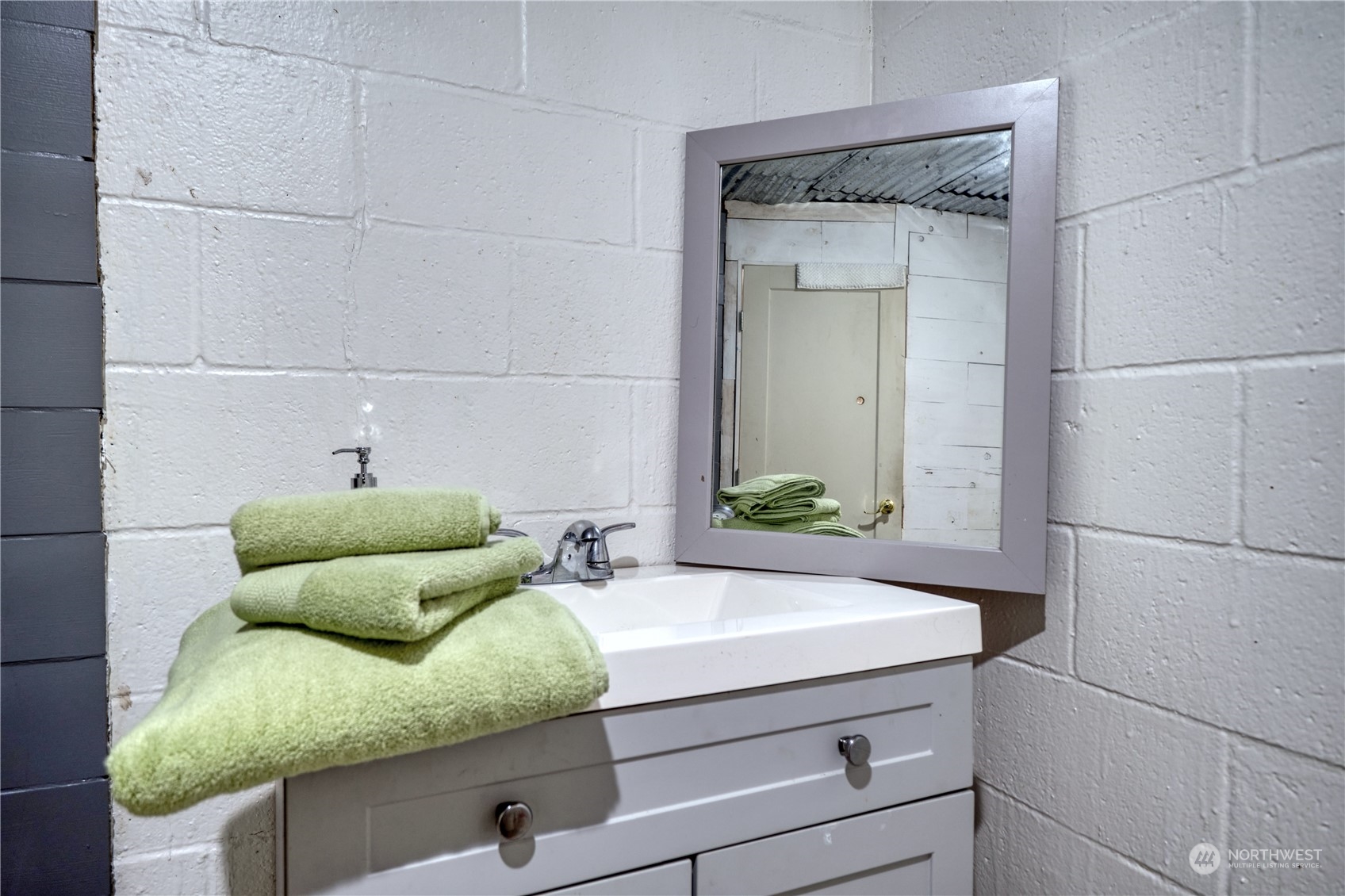 395 West Bluff Road Point Roberts, WA 98281 - Photo 17 of 38