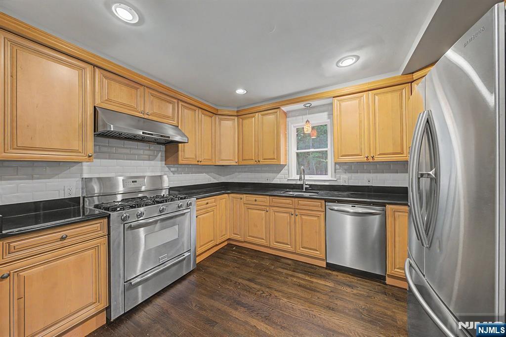 45 B Old Mill Road Chester, NJ 07930 - Photo 9 of 44 Gallery Image 9