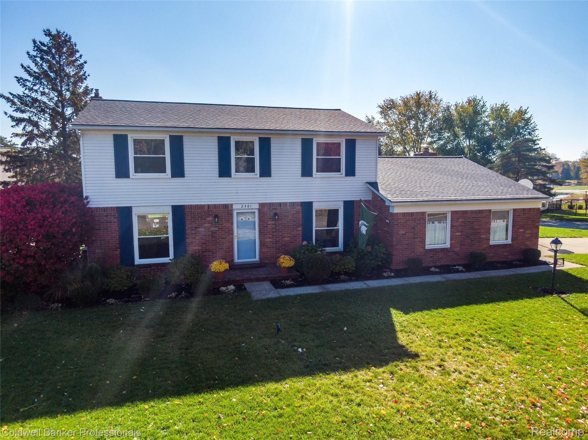 2481 Eaton Gate Road Lake Orion, MI 48360 - Photo 1 of 71 Front