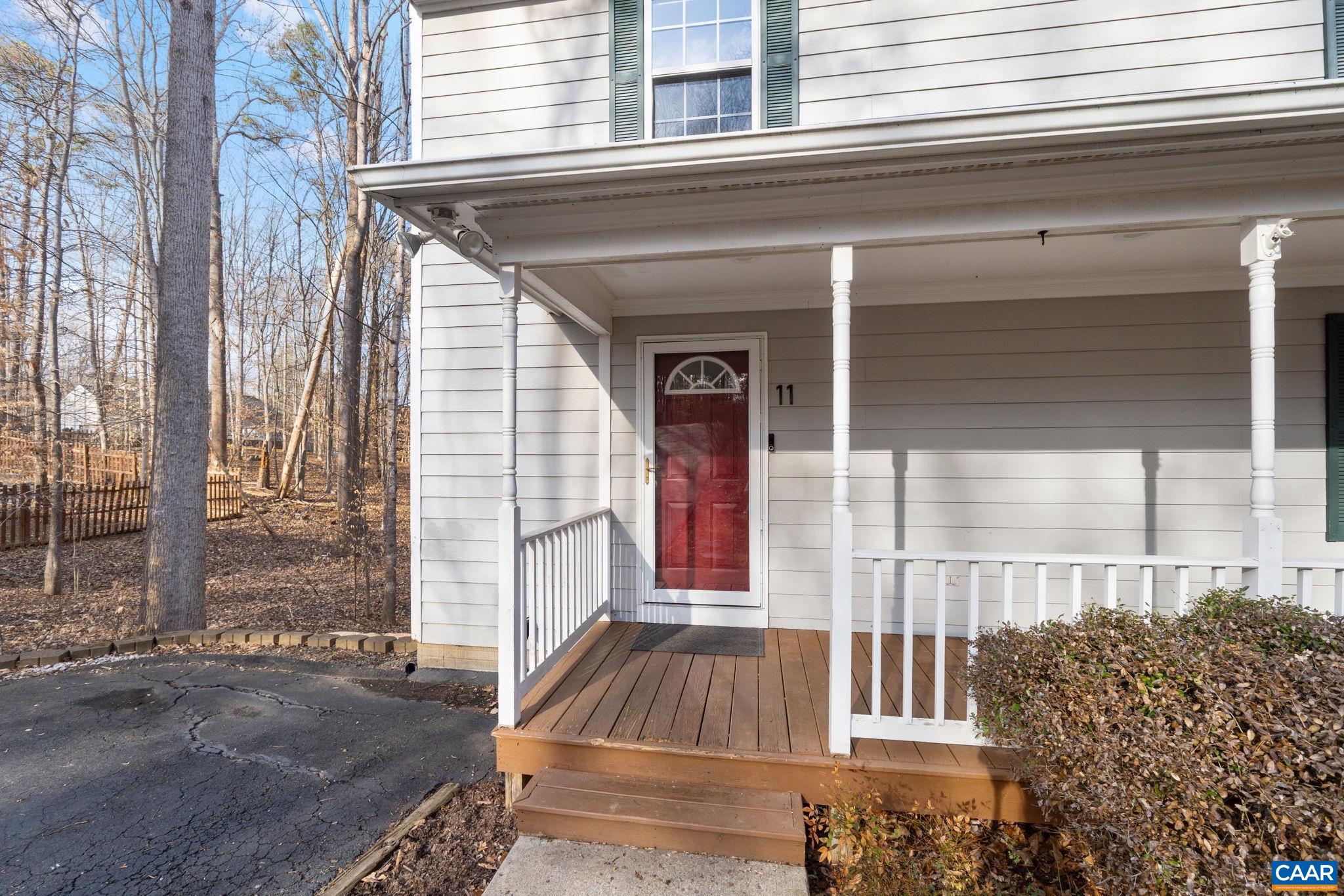 11 Holly Circle Palmyra, VA 22963 - Photo 3 of 41
