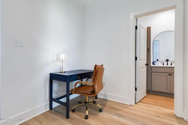 $299,000 | 216 Steiner Oaks, Lafayette, LA 70508