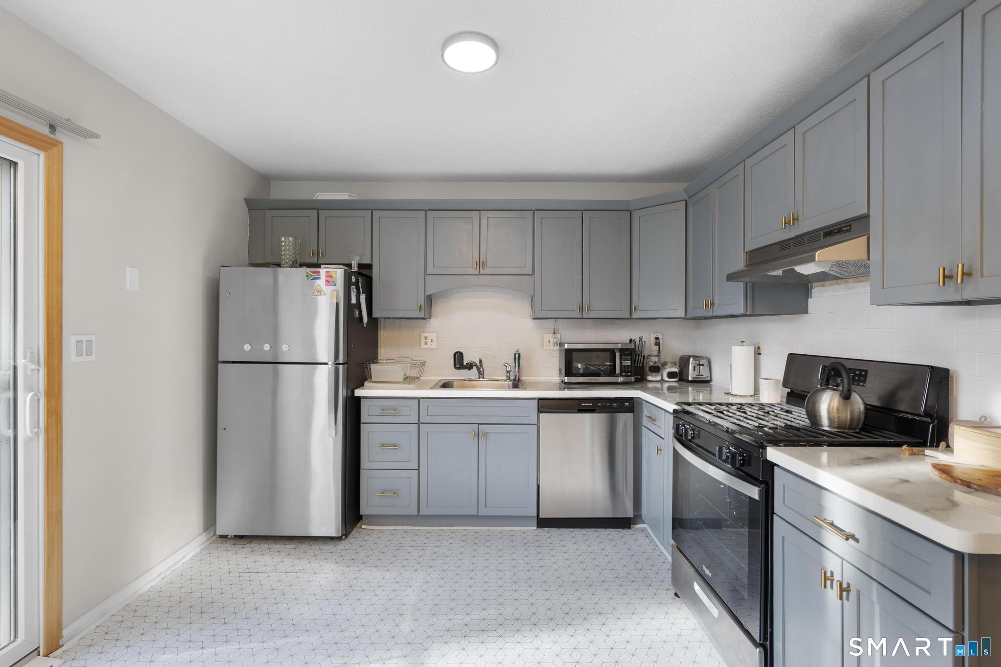 360 West Spring Street, Unit A7 West Haven, CT 06516 - Photo 11 of 36