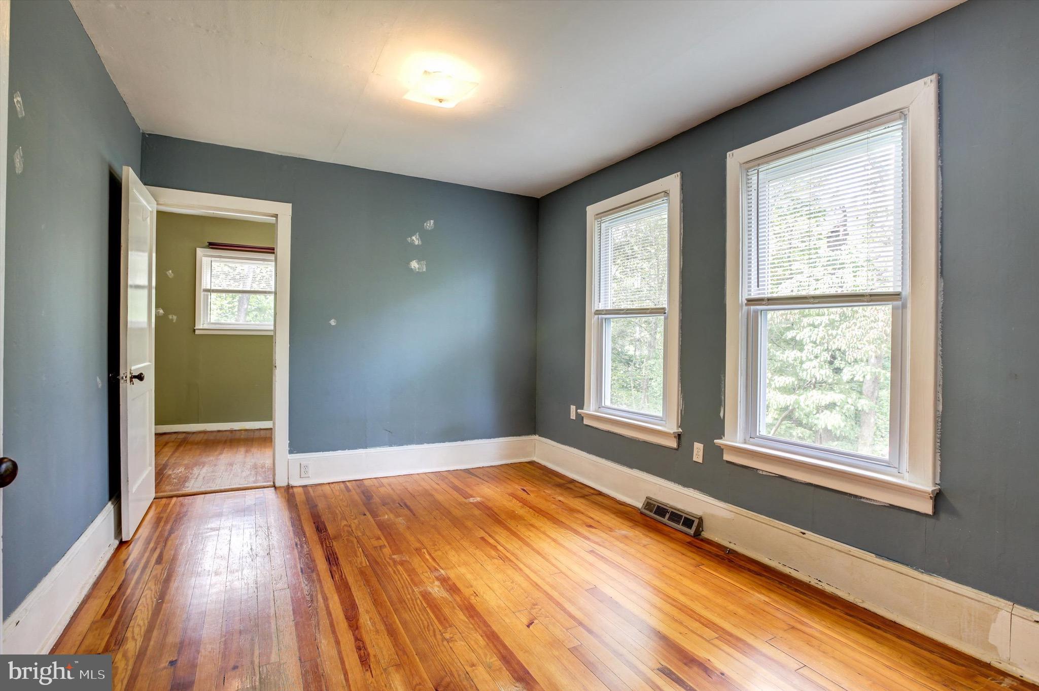 86 Jacobs Creek Road Ewing, NJ 08628 - Photo 12 of 25