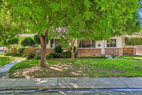 $699,000 | 430 Lovella Way, Sacramento, CA 95819