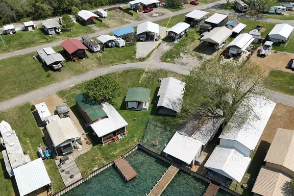 $89,900 | 15 Pelican Isle Drive, Kerens, TX 75144