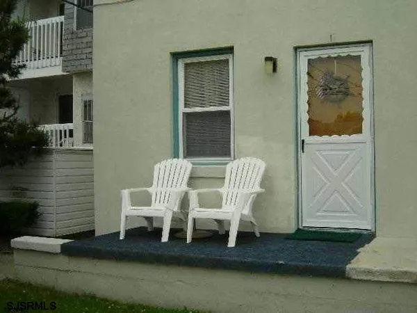 $1,200 | 9505 Ventnor Avenue, Unit 1, Margate City, NJ 08402