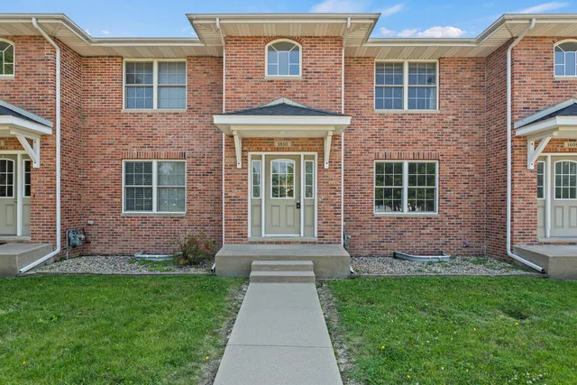 $204,999 | 1610 Belclare Road, Normal, IL 61761