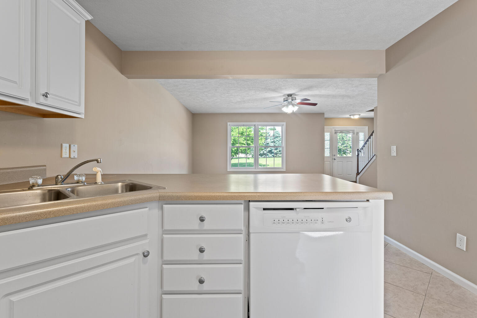 1610 Belclare Road Normal, IL 61761 - Photo 14 of 35