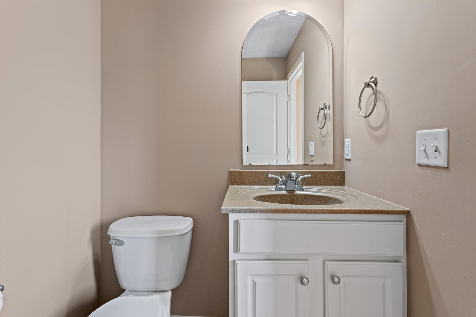 1610 Belclare Road Normal, IL 61761 - Photo 18 of 35