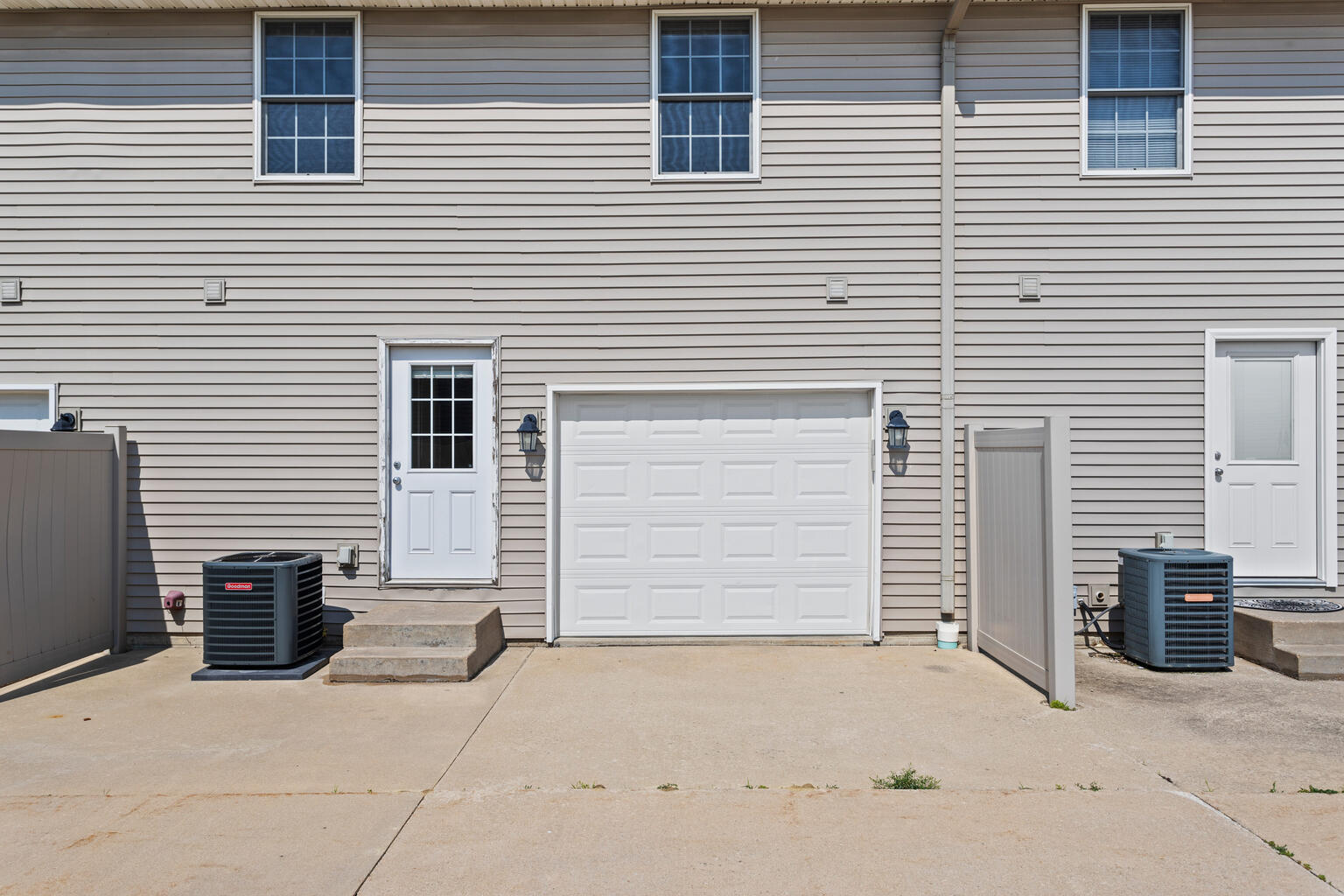 1610 Belclare Road Normal, IL 61761 - Photo 6 of 35