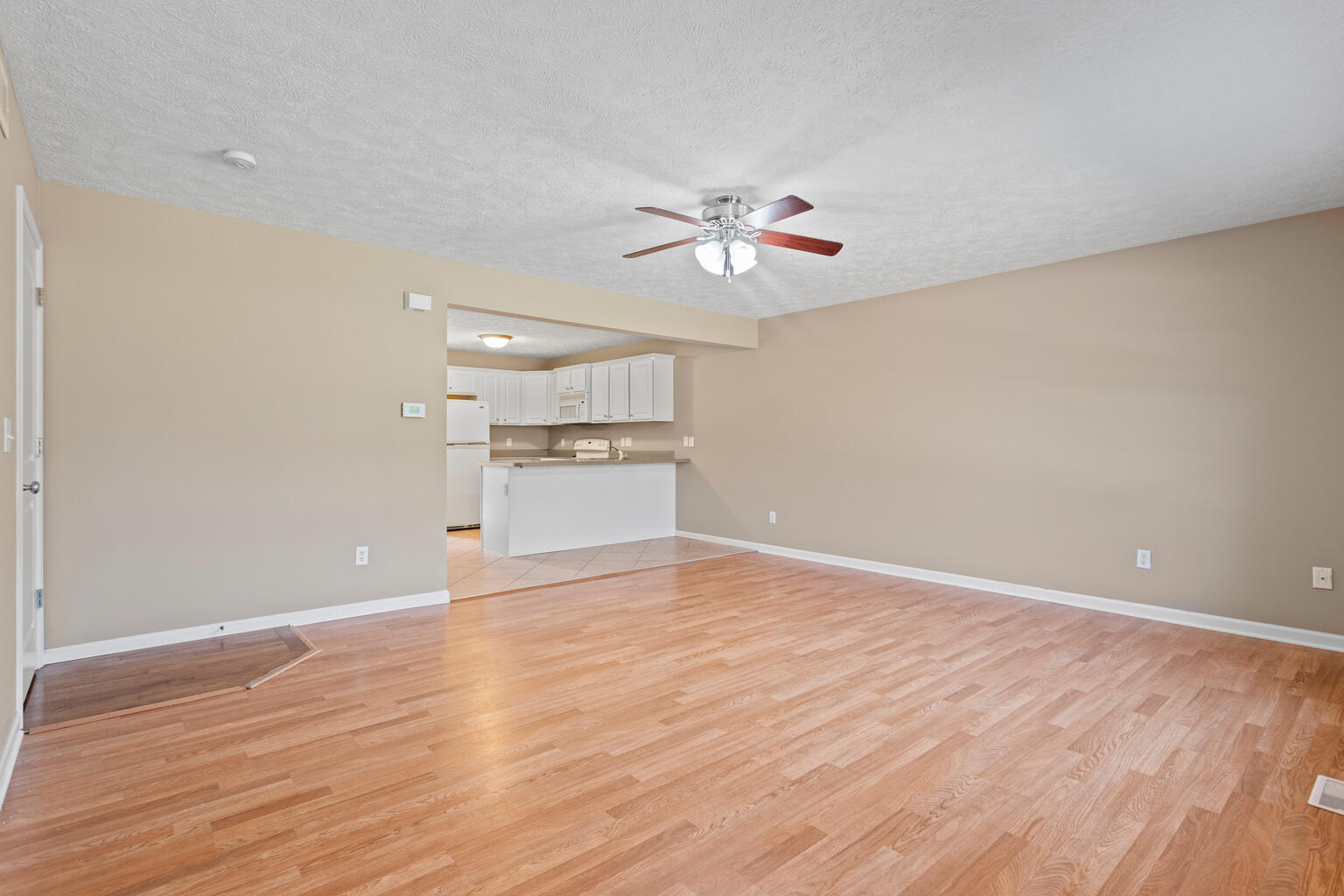 1610 Belclare Road Normal, IL 61761 - Photo 8 of 35