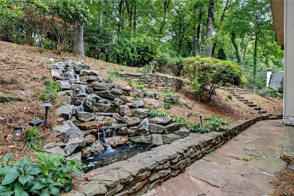 7565 Ball Mill Road Northeast Atlanta, GA 30350 - Photo 5 of 61