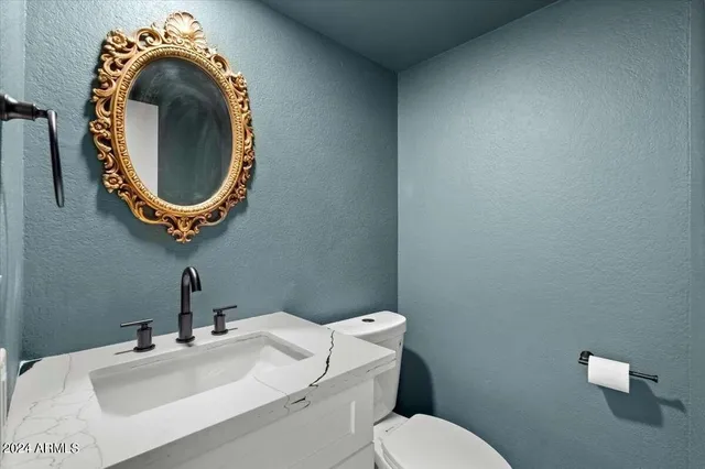 $2,300 | 9808 North 6th Street, Phoenix, AZ 85020