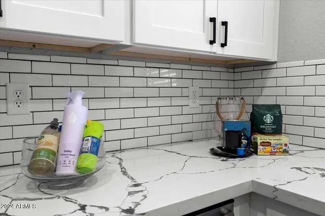 $2,300 | 9808 North 6th Street, Phoenix, AZ 85020