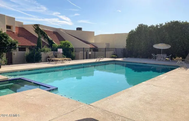 $2,300 | 9808 North 6th Street, Phoenix, AZ 85020