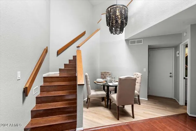 $2,300 | 9808 North 6th Street, Phoenix, AZ 85020