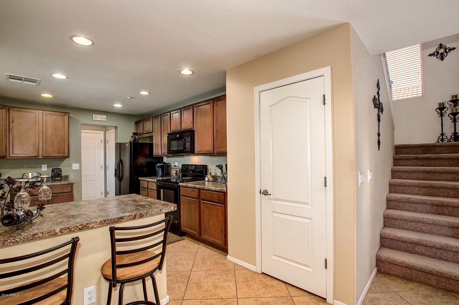 1642 South Martingale Road Gilbert, AZ 85295 - Photo 10 of 33 0014-Martingale (14)