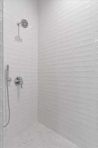 $1,899,000 | 1340 West Chestnut Street, Unit 301, Chicago, IL 60642