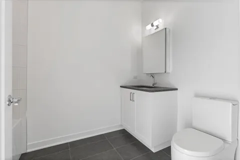 $1,899,000 | 1340 West Chestnut Street, Unit 301, Chicago, IL 60642