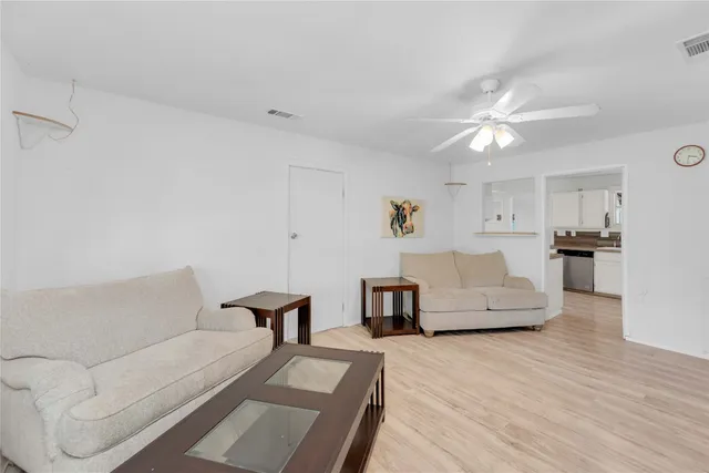 $1,500 | 20235 Engelmann Lane, Manor, TX 78653