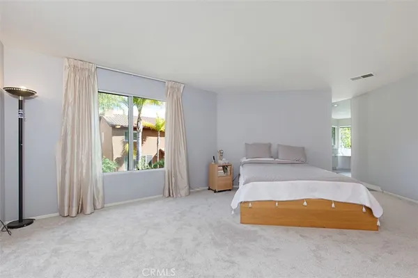 $6,800 | 19 Tennessee, Irvine, CA 92606