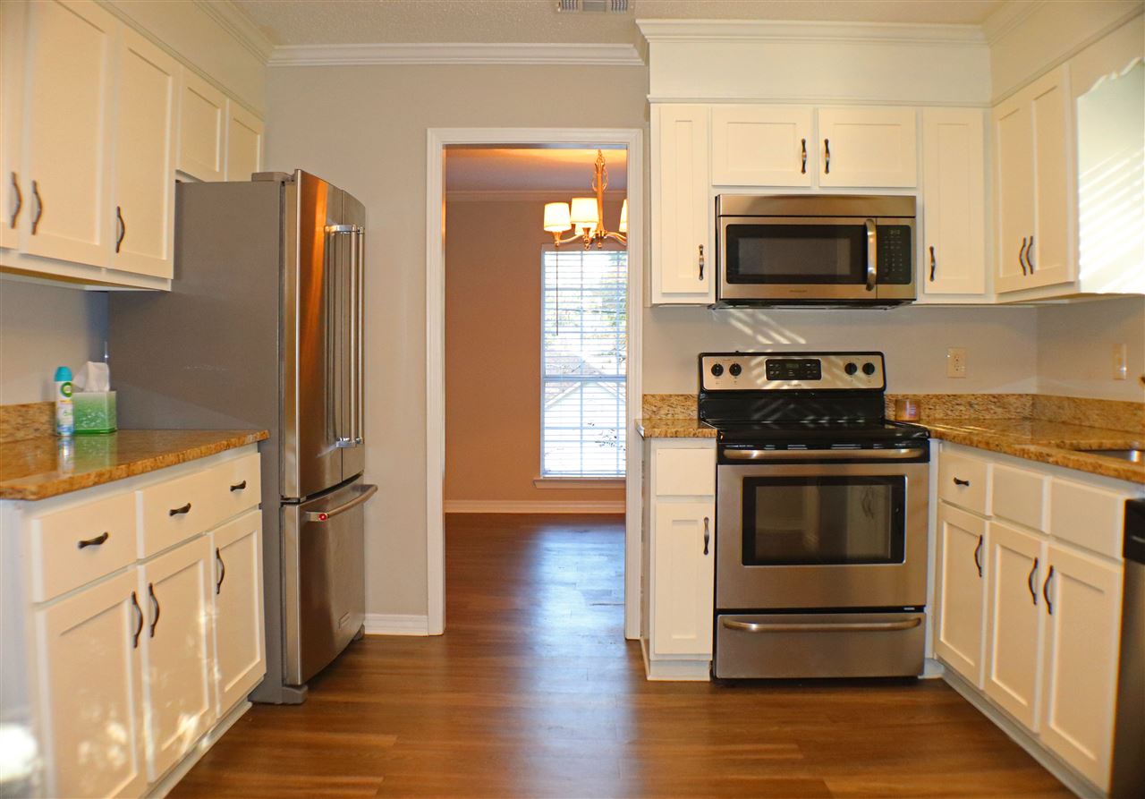 111 Lake Front Drive Daphne, AL 36526 - Photo 5 of 11 Kitchen