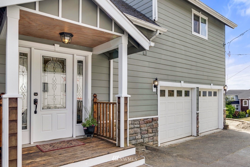 572 Windsor Place Northeast Renton, WA 98056 - Photo 2 of 25