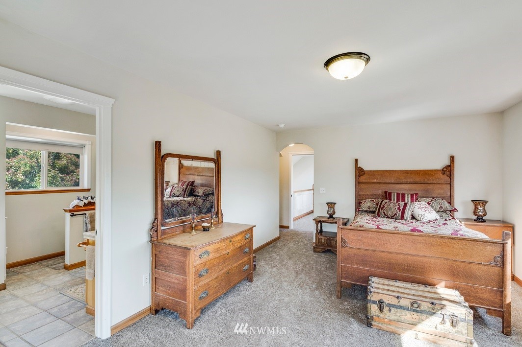 572 Windsor Place Northeast Renton, WA 98056 - Photo 16 of 25