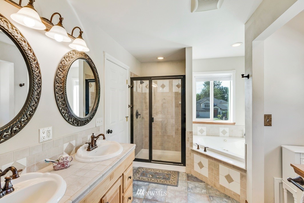 572 Windsor Place Northeast Renton, WA 98056 - Photo 18 of 25
