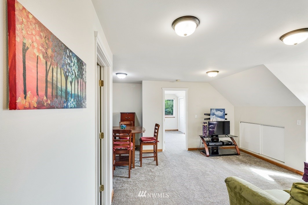 572 Windsor Place Northeast Renton, WA 98056 - Photo 22 of 25