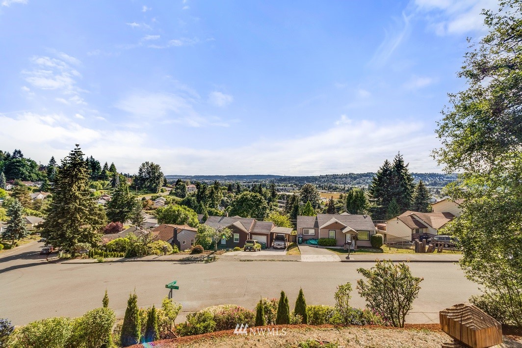 572 Windsor Place Northeast Renton, WA 98056 - Photo 25 of 25