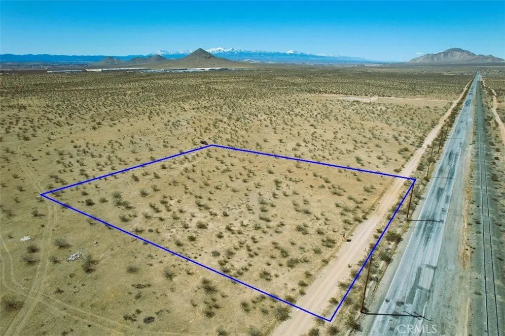 4 Quarry Road West Hills, CA 91307 - Photo 5 of 16 a view of ocean from a balcony