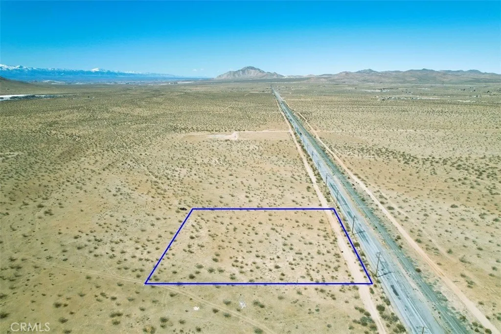 4 Quarry Road West Hills, CA 91307 - Photo 8 of 16 a view of lake and mountain