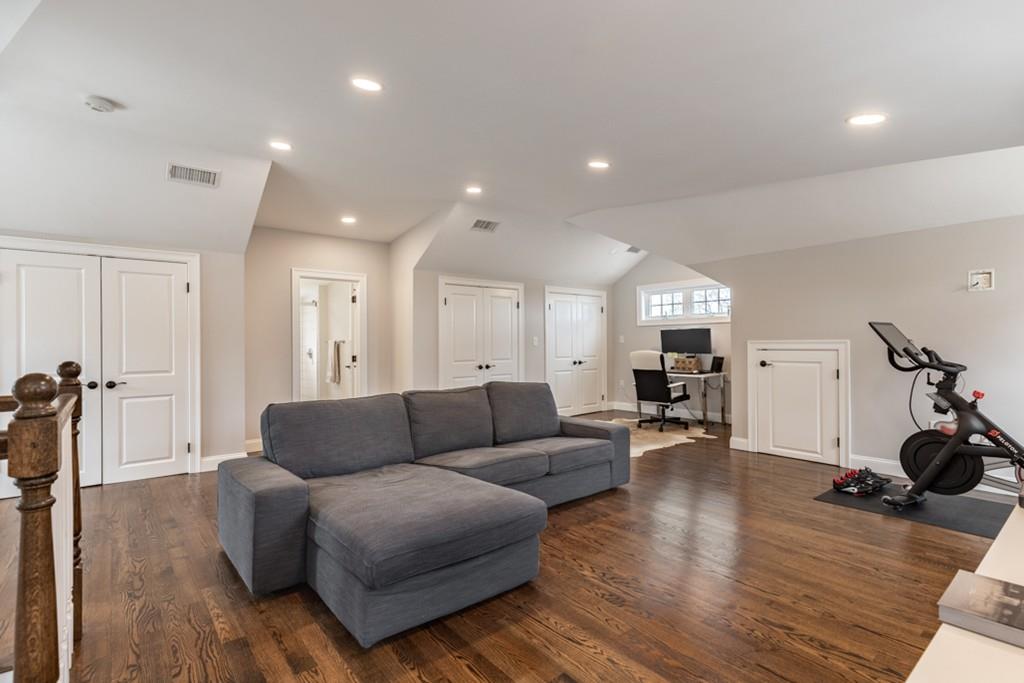 89 Robbins Road Arlington, MA 02476 - Photo 29 of 33