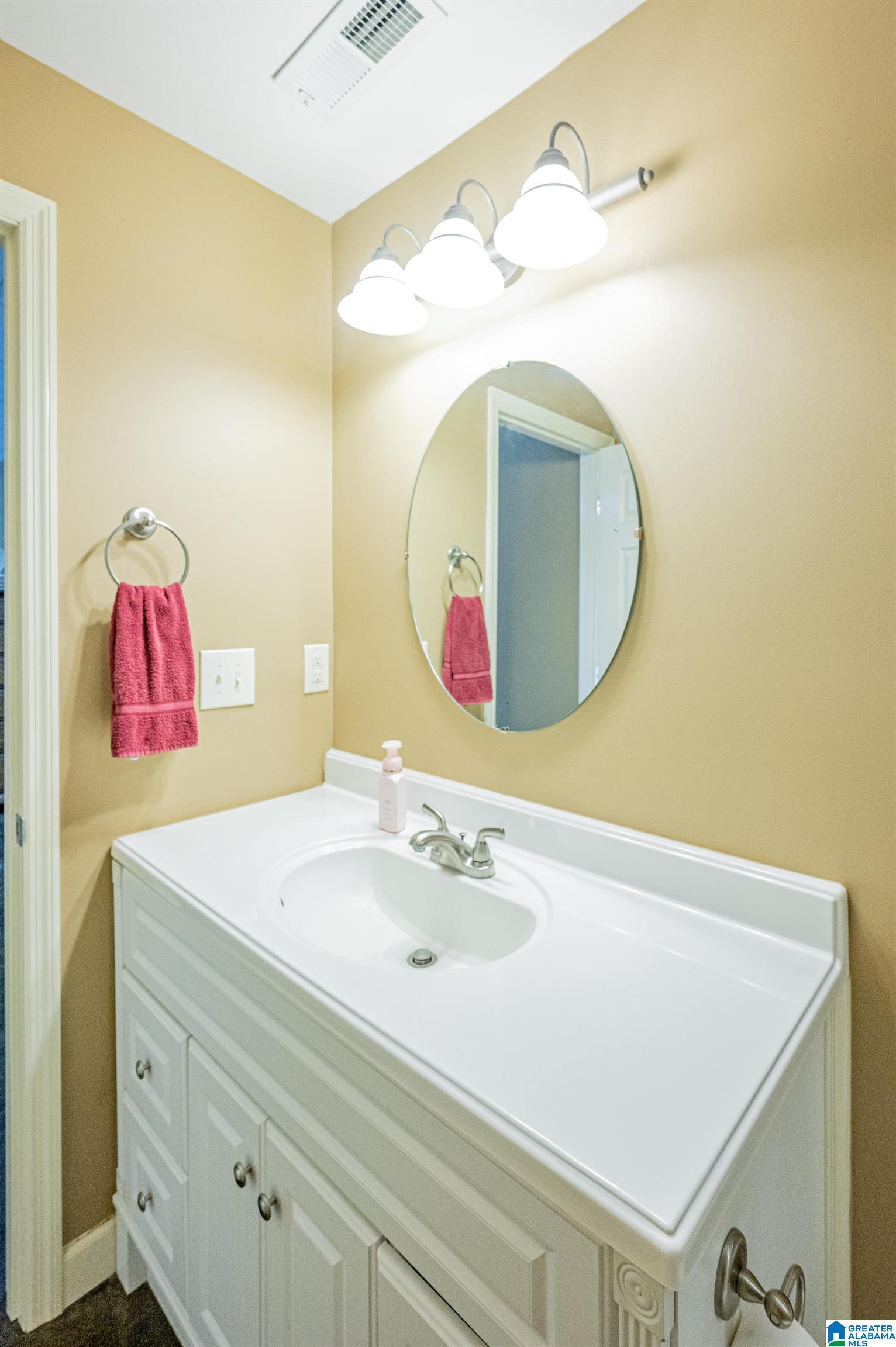1012 Lake View Lane Calera, AL 35040 - Photo 39 of 50