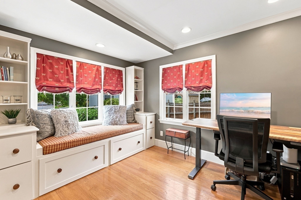 62 Walnut Road Hamilton, MA 01982 - Photo 16 of 34 Gallery Image 16