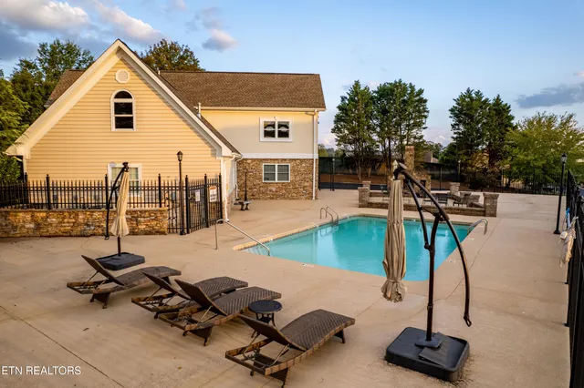 $1,650,000 | 3109 Gazebo Point Way, Knoxville, TN 37920