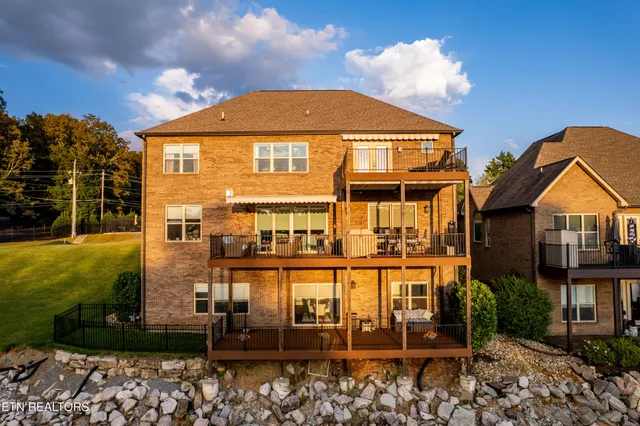 $1,650,000 | 3109 Gazebo Point Way, Knoxville, TN 37920
