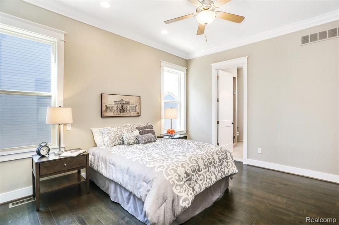 2783 Kenmore Road Berkley, MI 48072 - Photo 14 of 25 Master Suite.jpg