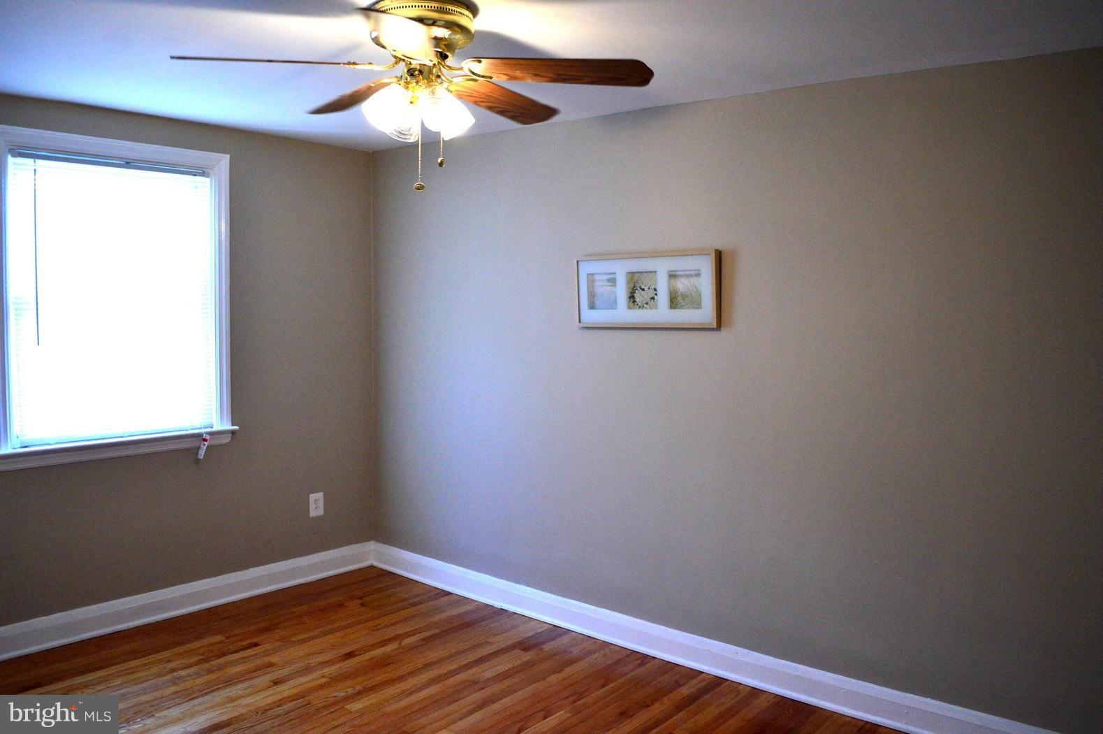 4939 West Hills Road Baltimore, MD 21229 - Photo 13 of 30 Bedroom