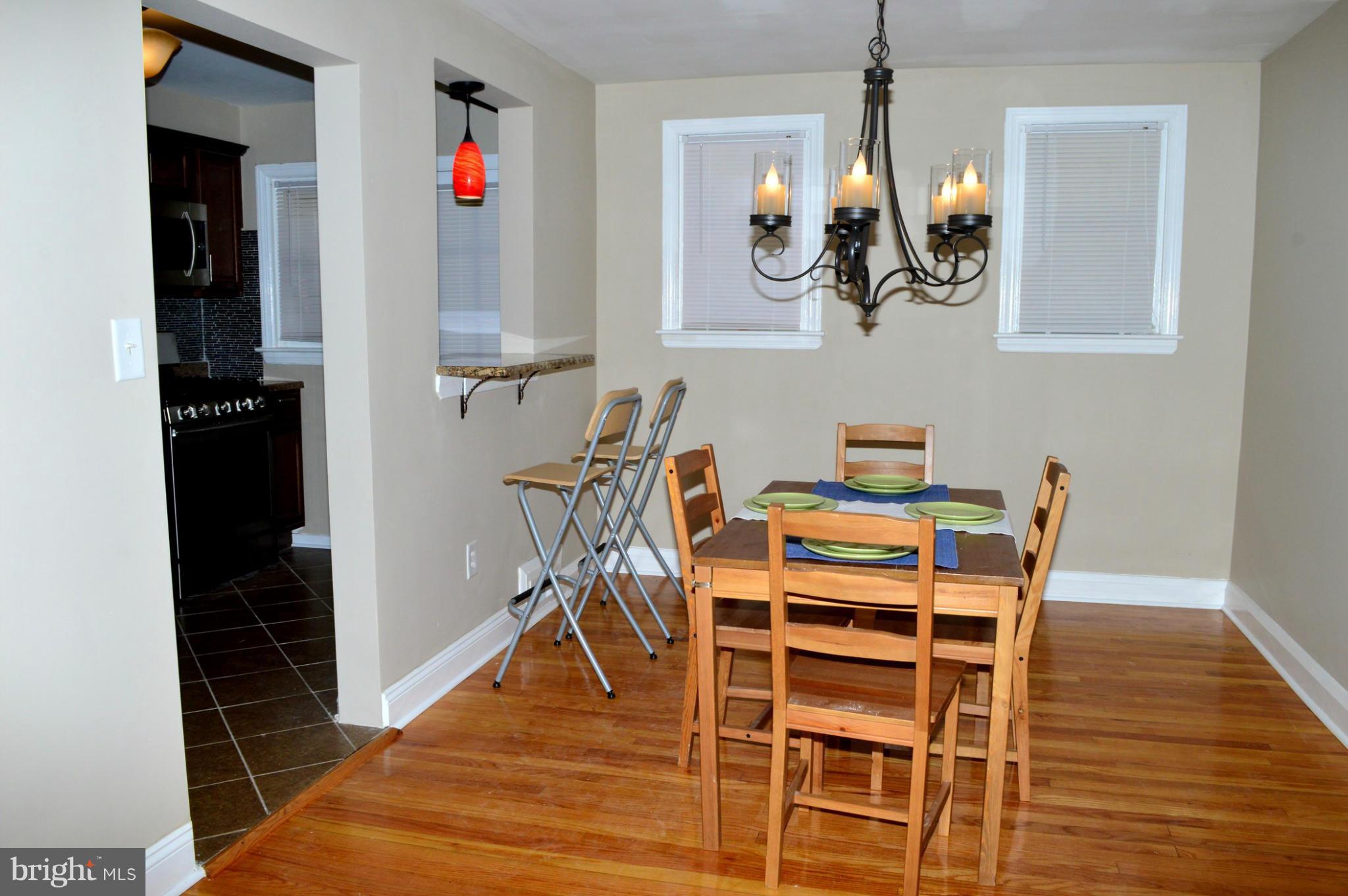 4939 West Hills Road Baltimore, MD 21229 - Photo 9 of 30 Dining Room