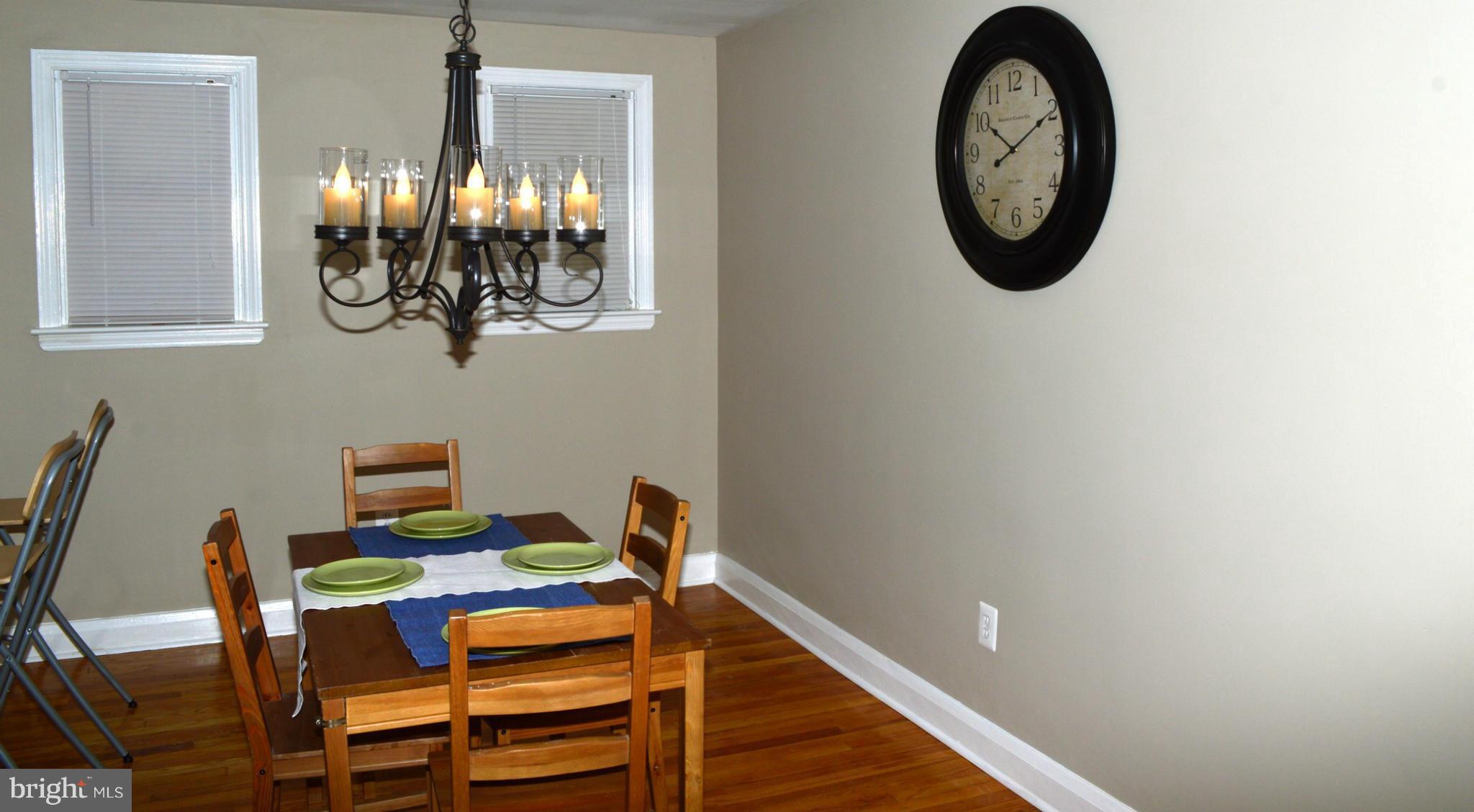 4939 West Hills Road Baltimore, MD 21229 - Photo 10 of 30 Dining Room