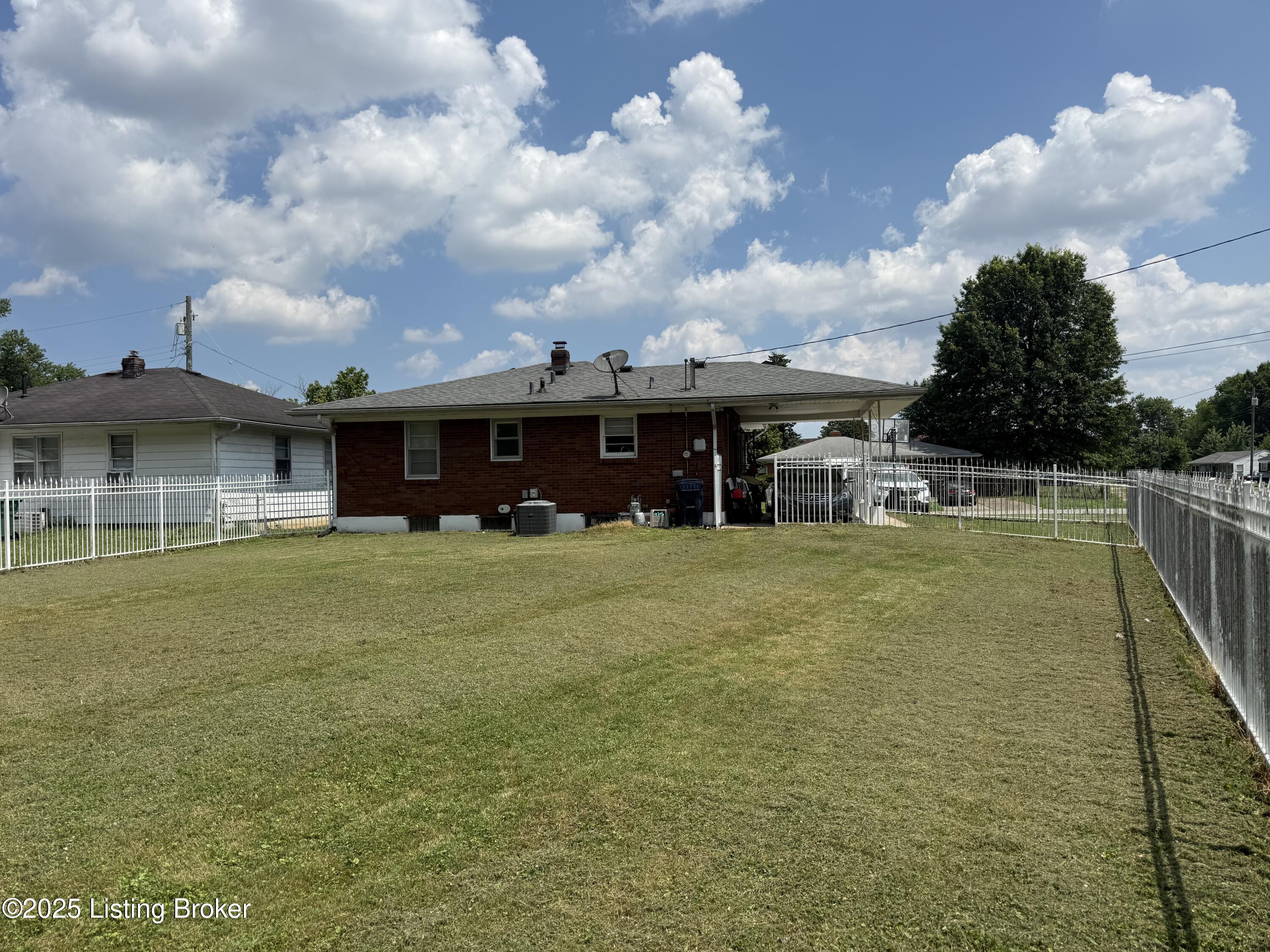 1700 Chester Road Louisville, KY 40216 - Photo 15 of 15 Back
