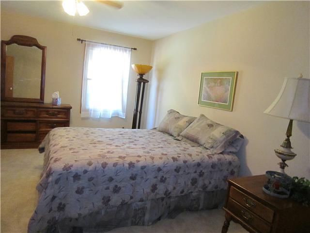 4735 South Rural Street Indianapolis, IN 46227 - Photo 7 of 16 Gallery Image 7