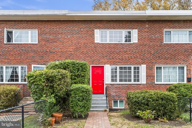 $4,400 | 433 Earl Street, Alexandria, VA 22314
