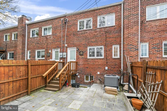 $4,400 | 433 Earl Street, Alexandria, VA 22314