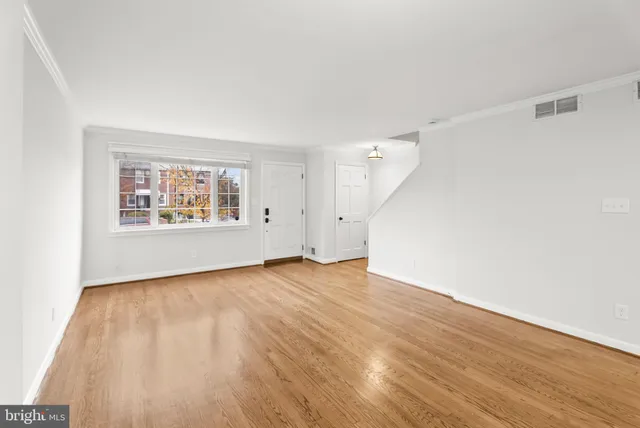 $4,400 | 433 Earl Street, Alexandria, VA 22314