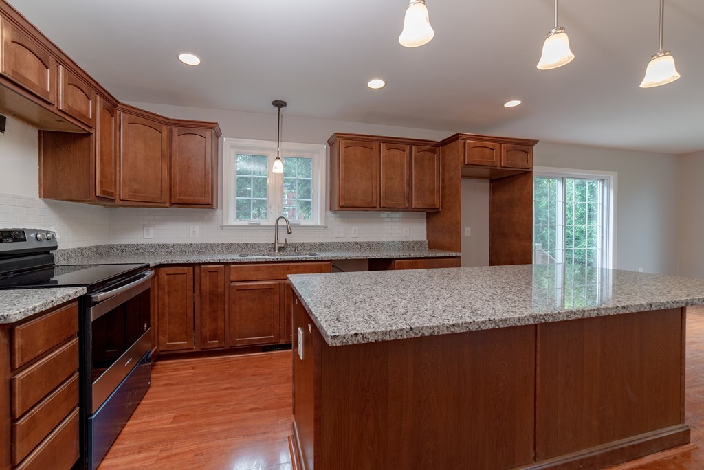29 Chevy Chase Road Worcester, MA 01606 - Photo 8 of 28 Gallery Image 8