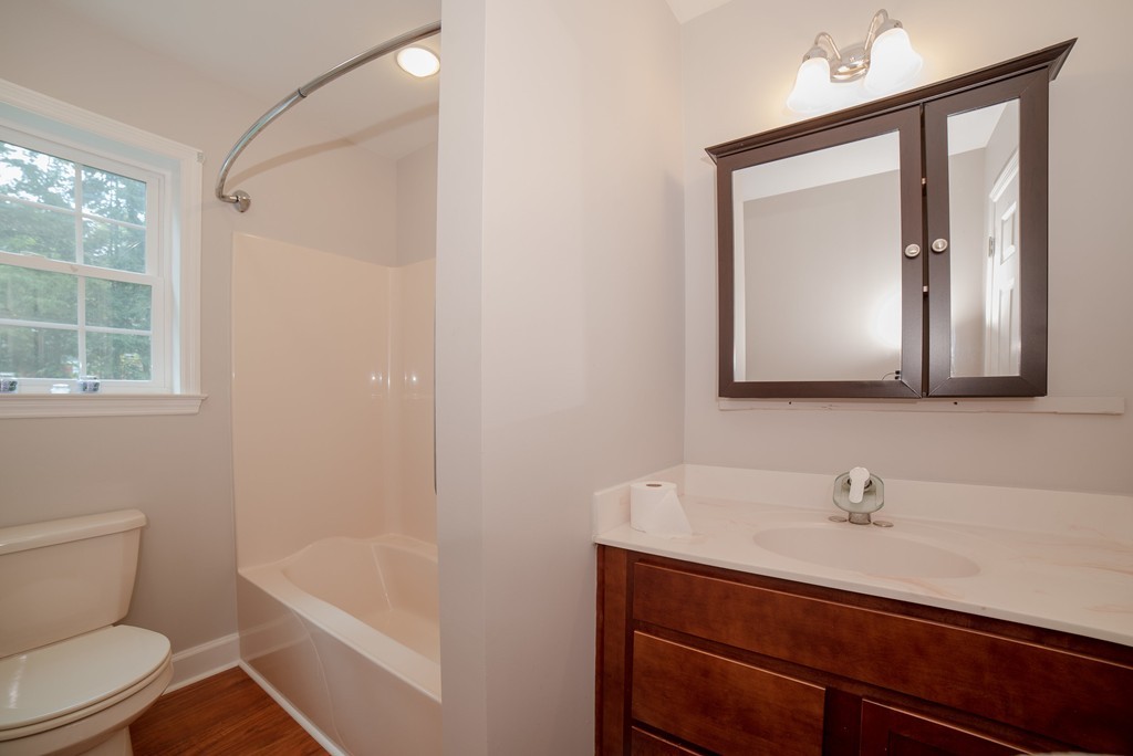 29 Chevy Chase Road Worcester, MA 01606 - Photo 9 of 28 Gallery Image 9