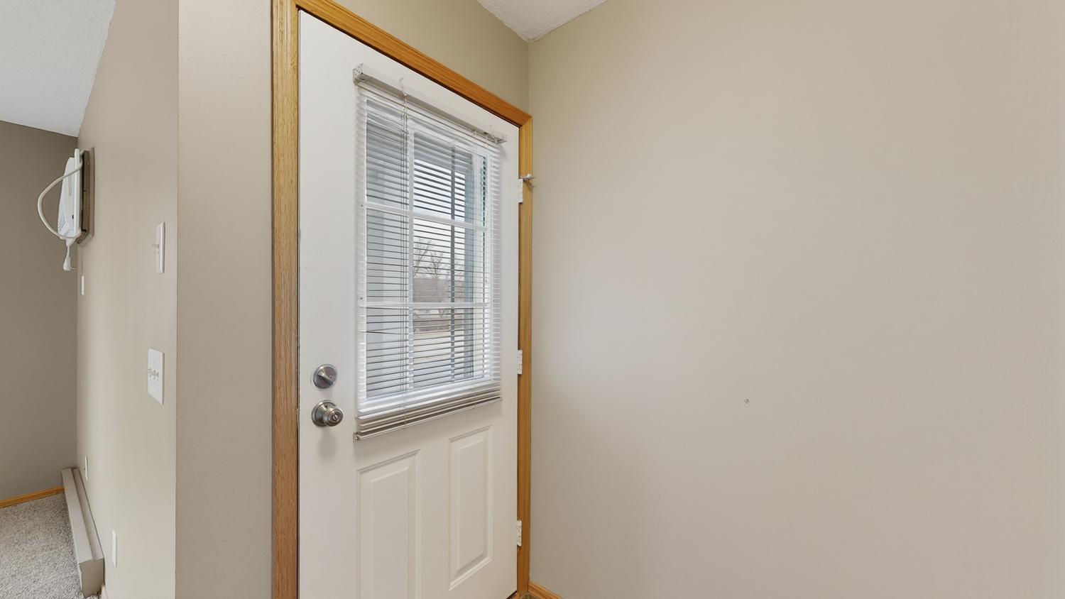 281 Zumbro Drive Northwest Rochester, MN 55901 - Photo 9 of 26